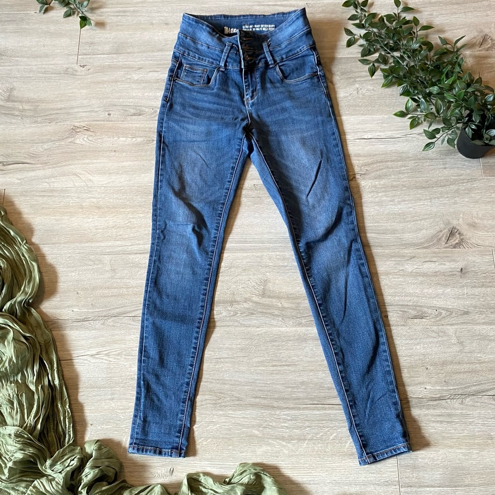 Ibiza (Urban Planet) | Skinny ultra high-rise booty shaping jeans